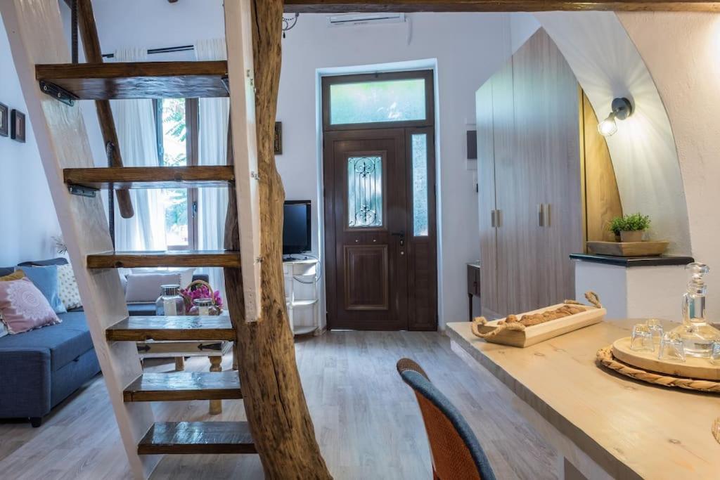 Menemar & Apt, By Idealstay Experience Appartement